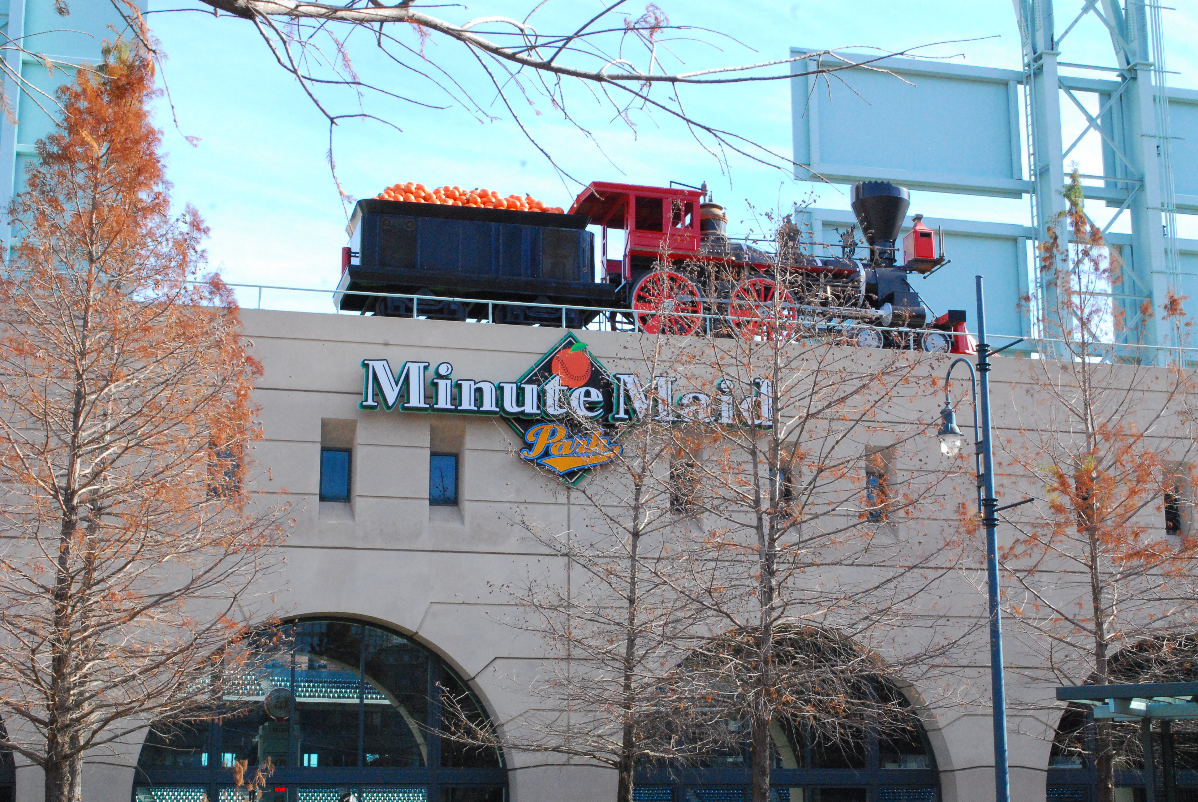 File:Minute Maid Park train, exterior view.jpg - Wikipedia