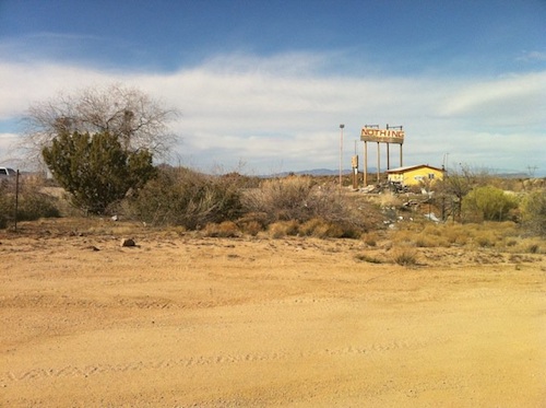 File:Nothing, Arizona.jpg