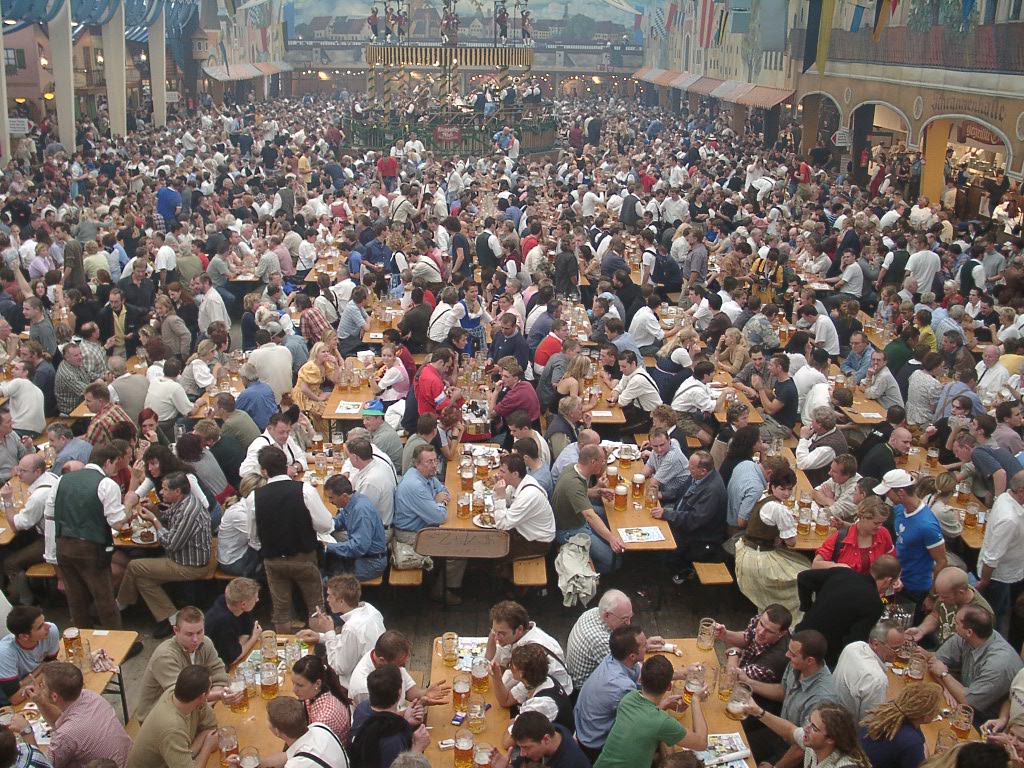 Oktoberfest bierzelt