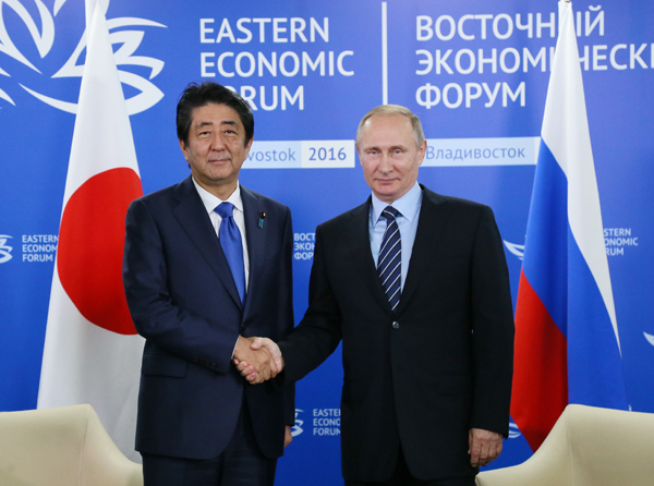 File:Shinzo Abe and Vladimir Putin at the 2016 Eastern Economic Forum (1).jpg