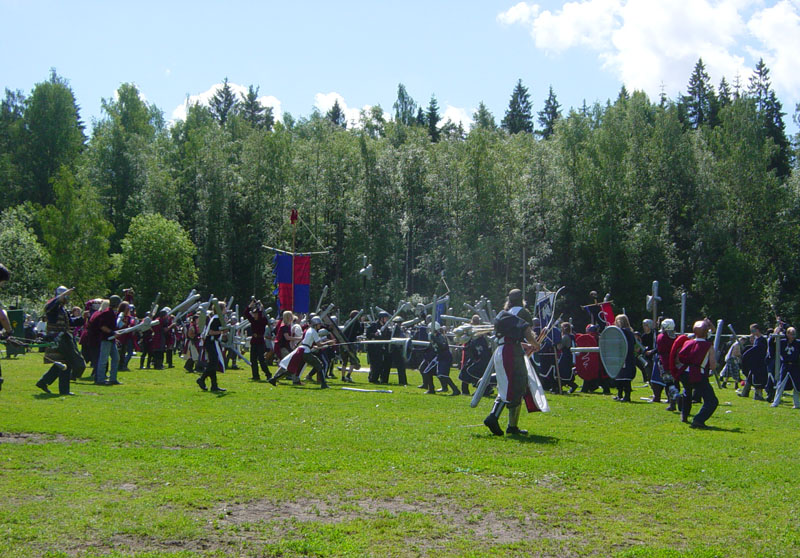 File:Sotahuuto2007 field battle.jpg