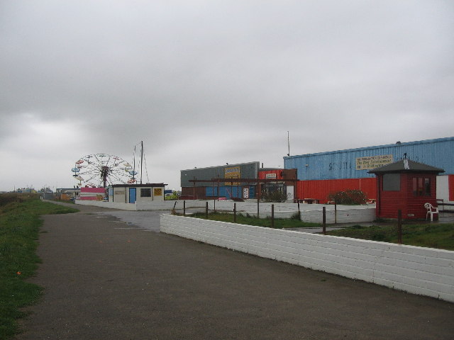 File:South Beach Leisure Complex, Bridlington - geograph.org.uk - 72087.jpg