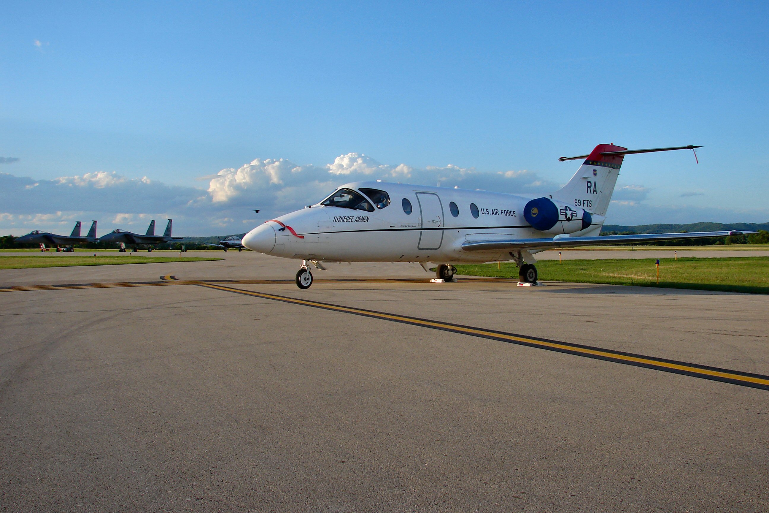 T-1A Jayhawk (293111348).jpg