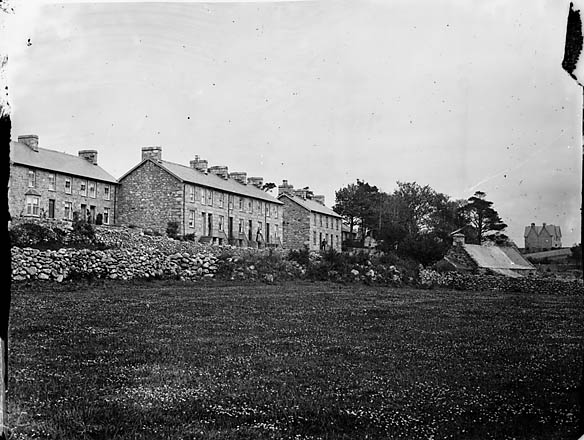 File:The Terrace, Dyffryn (Llanenddwyn) NLW3361392.jpg