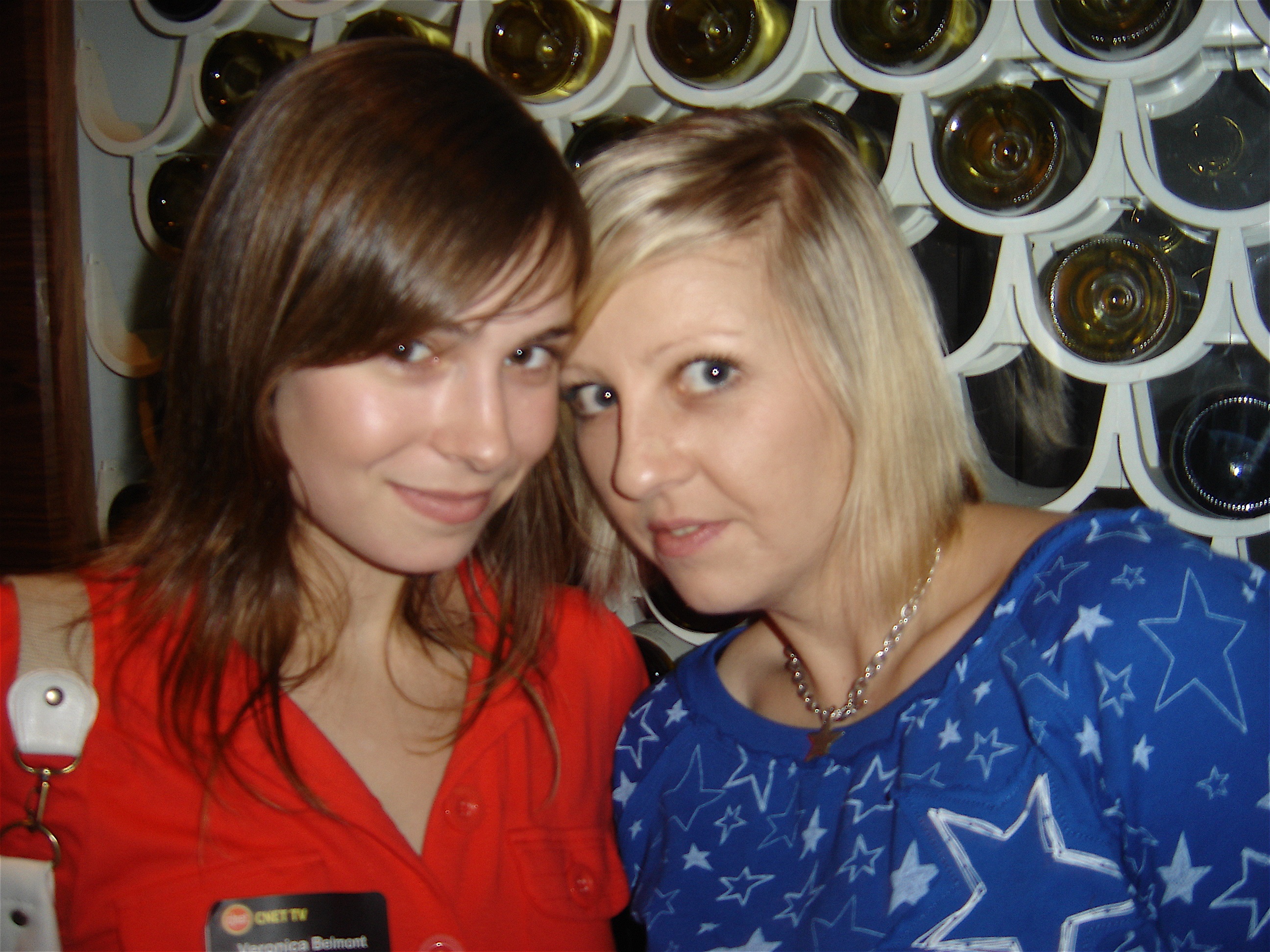 File:Veronica Belmont and Irina Slutsky.jpg - Wikimedia Commons