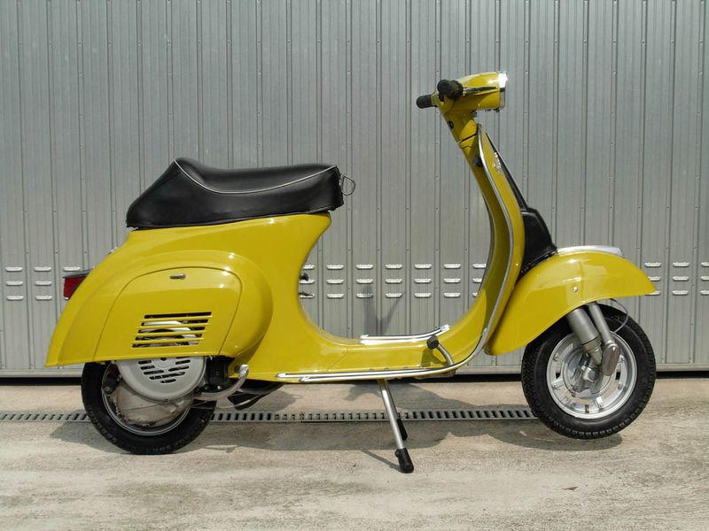 Vespa 50 Special prima serie destra