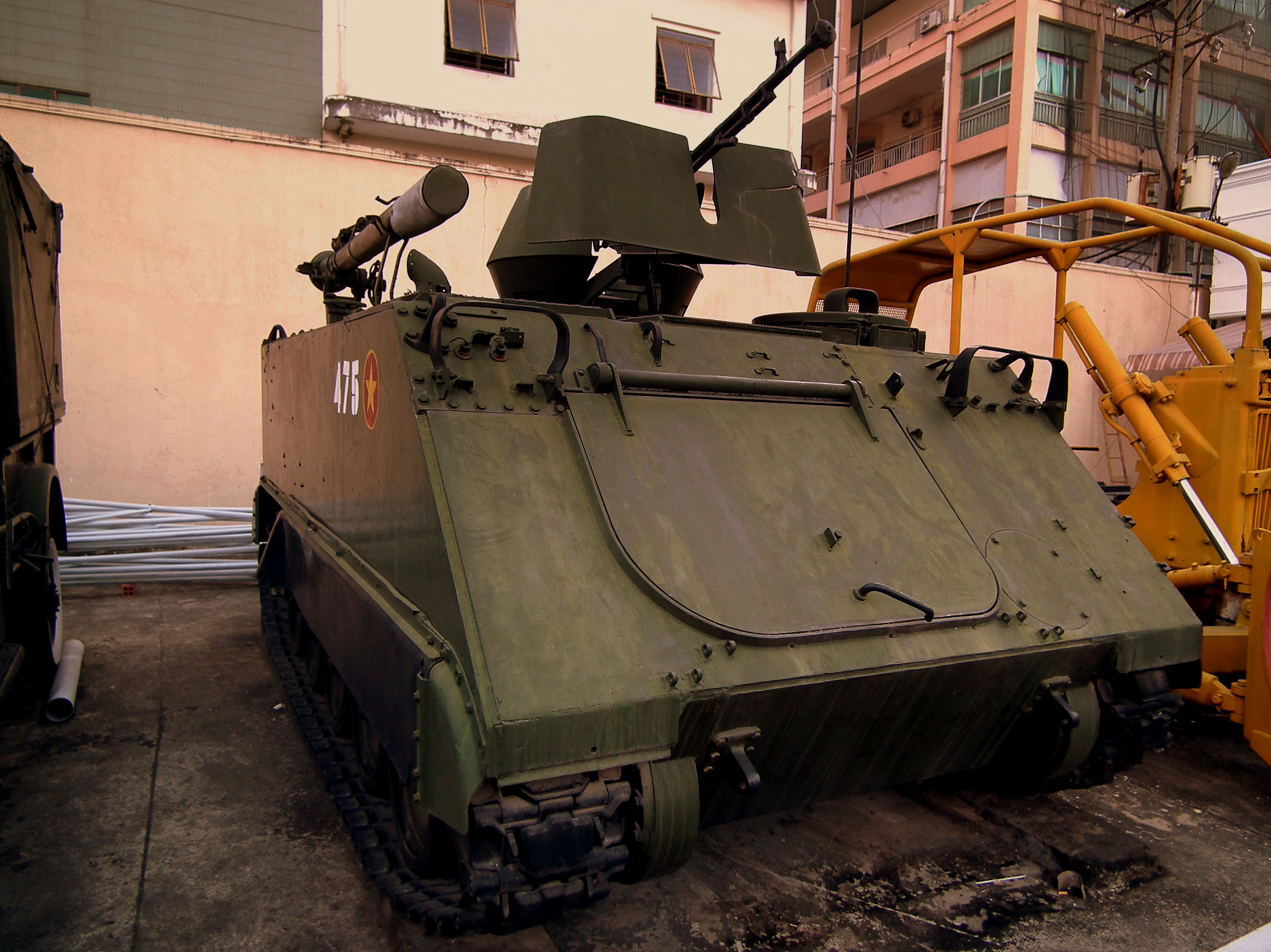 Bạn có biết gì về loại xe tăng M-113? Hãy xem ngay ảnh liên quan đến từ khóa này để tìm hiểu thêm về đặc điểm và sử dụng của loại xe này trong quân sự. Chắc chắn bạn sẽ bất ngờ trước sự linh hoạt và đa dạng của xe tăng này.