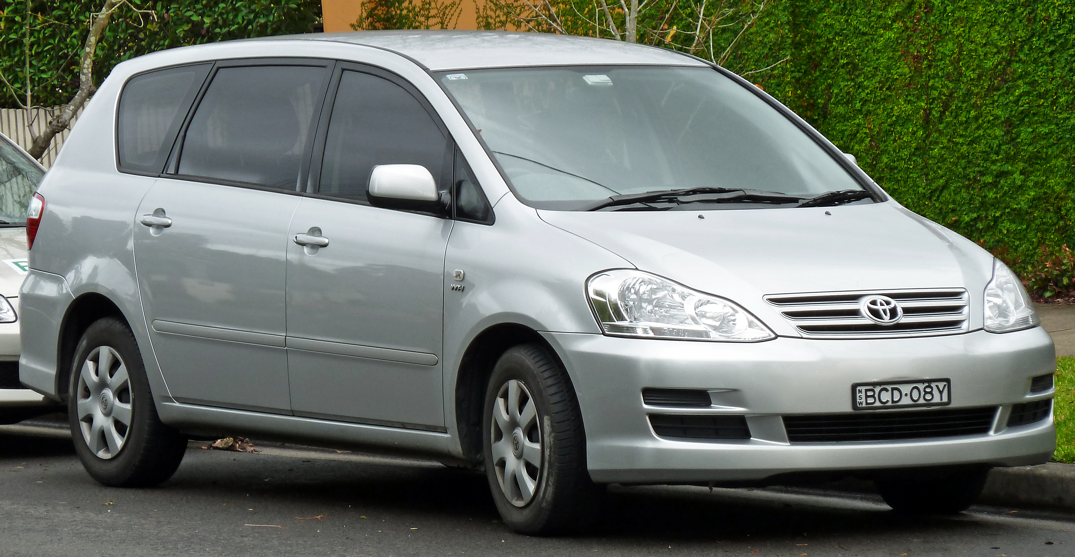 2006 toyota avensis verso glx #4