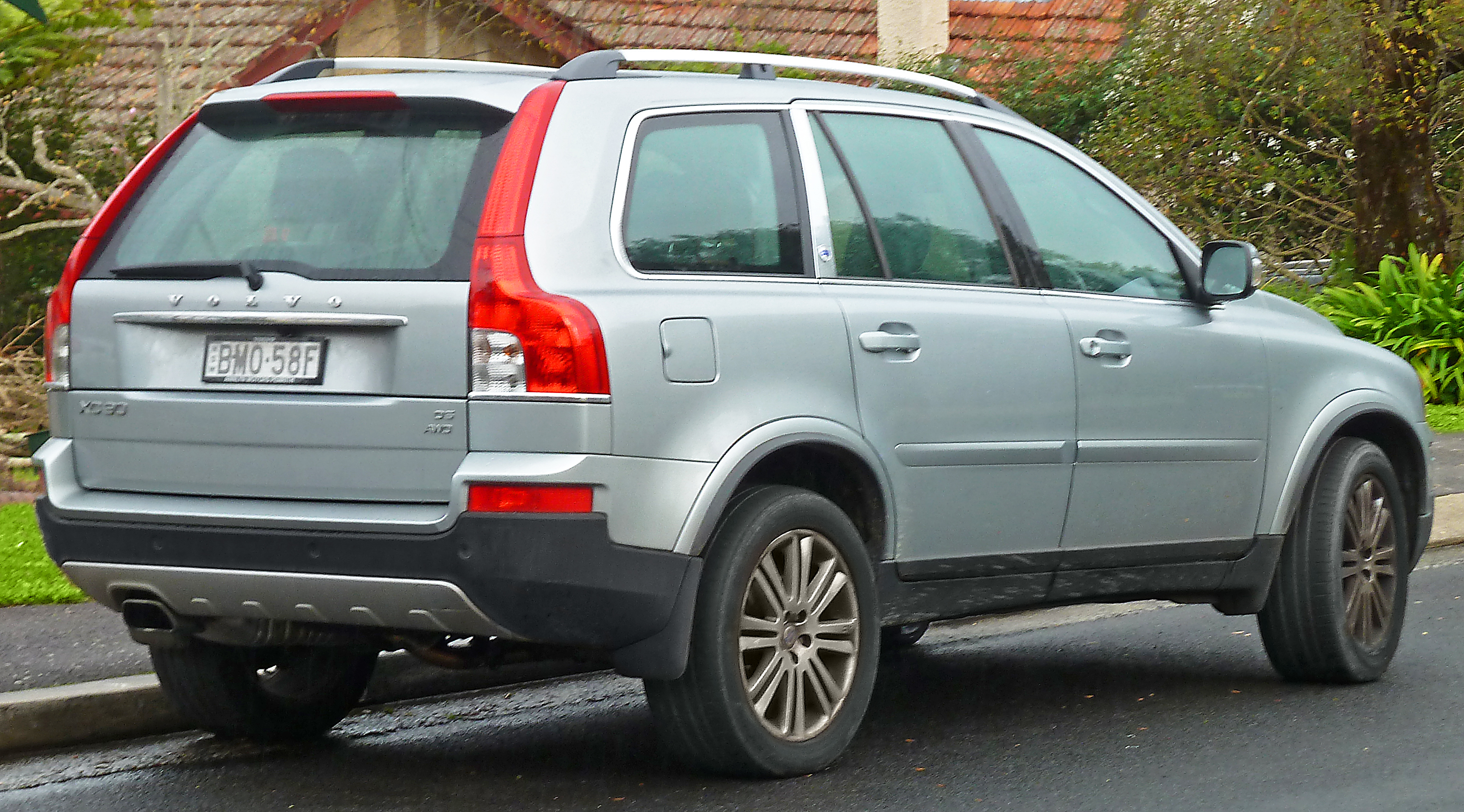 File:0 Volvo XC60 (SPA) 1.jpg - Wikimedia Commons