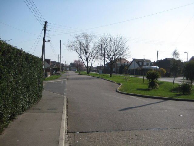 File:A quiet backwater - geograph.org.uk - 1210447.jpg