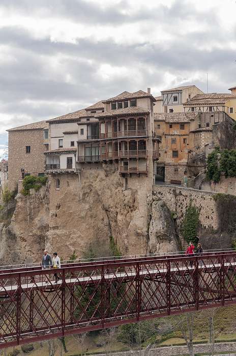 Raza humana Miserable plantador File:Casas Colgadas y puente de hierro en Cuenca.jpg - Wikimedia Commons