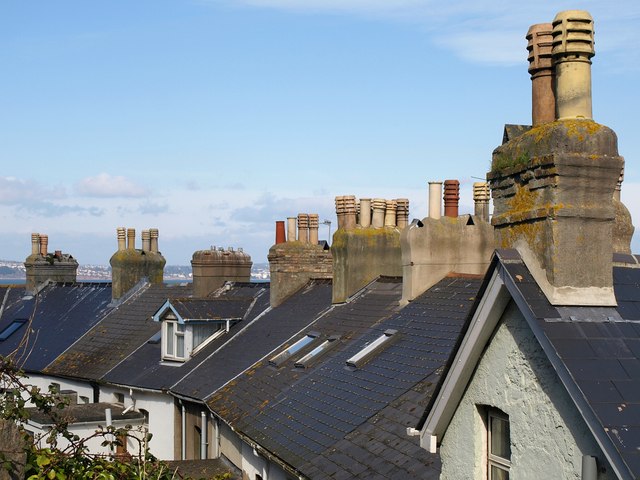 File:Chimneys, Ranscombe Road, Brixham - geograph.org.uk - 1225527.jpg