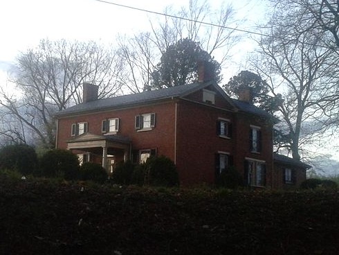 File:Closeup view of Morven, Cartersville, Virginia, at dusk.jpg