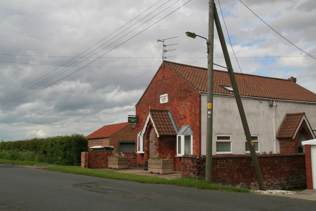 File:Former Methodist Chapel, 1877 - geograph.org.uk - 3528004.jpg