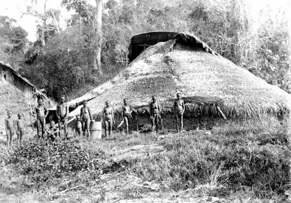 File:Great Andamanese - group of large communal huts 1886.jpg