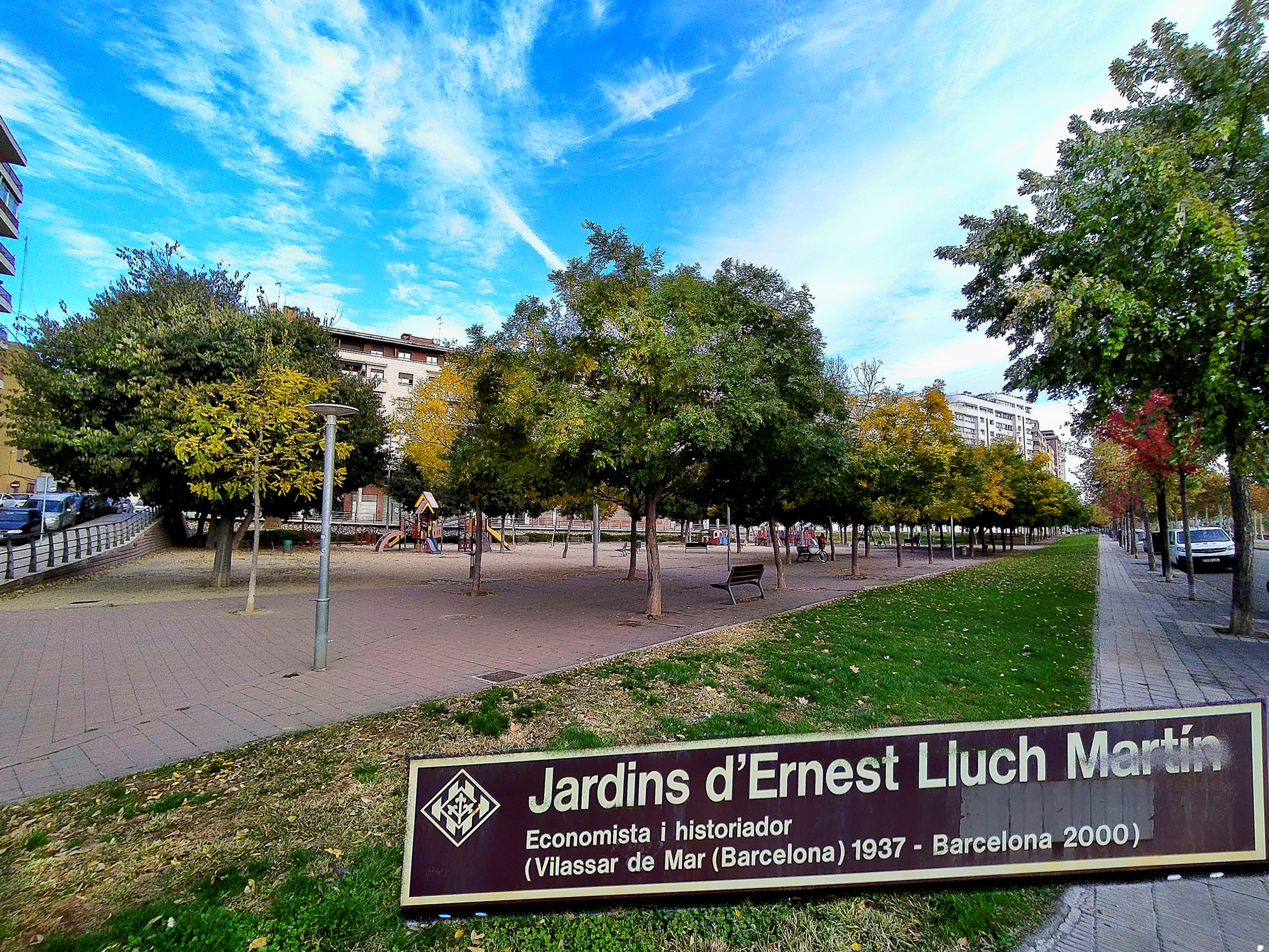 Parque dedicado a la memoria de Ernest Lluch en [[Lérida