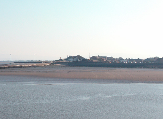 File:Knott End - geograph.org.uk - 1344278.jpg