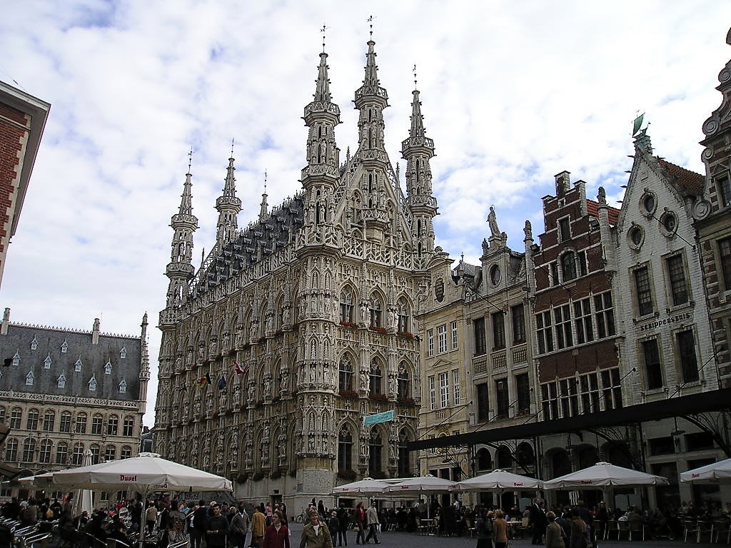 Louvain — Wikipédia
