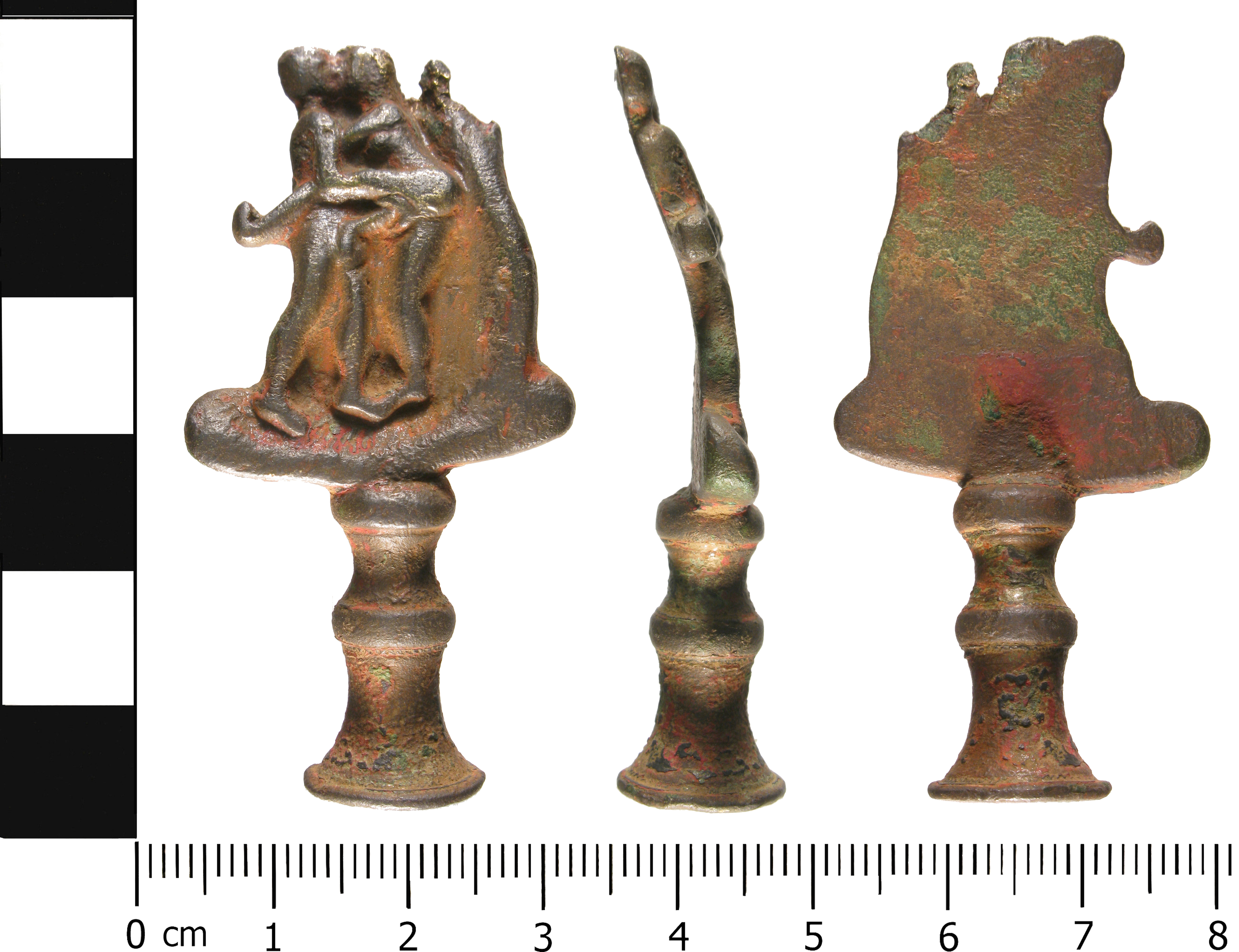 File:Post Medieval, Incomplete erotic scene pipe tamper (FindID 582198).jpg  - Wikimedia Commons