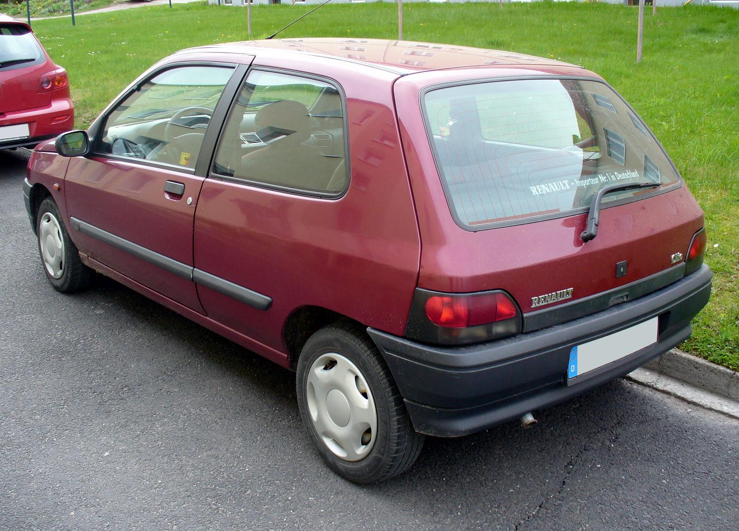 File:Renault Clio III Phase I Fünftürer Heck.JPG - Wikimedia Commons