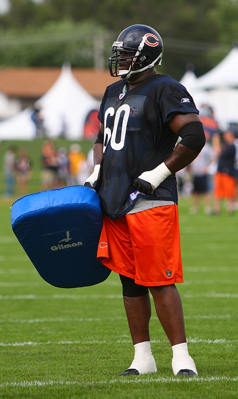 File:DK Metcalf with mask.jpg - Wikipedia