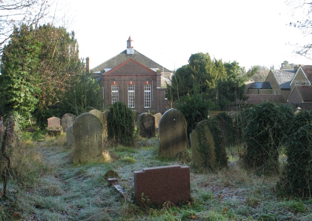 File:The Graveyard, Akeman Street Baptist Church, Tring - geograph.org.uk - 1603521.jpg