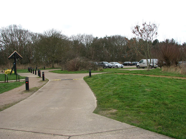 File:The car park by Horsey windpump - geograph.org.uk - 1103439.jpg