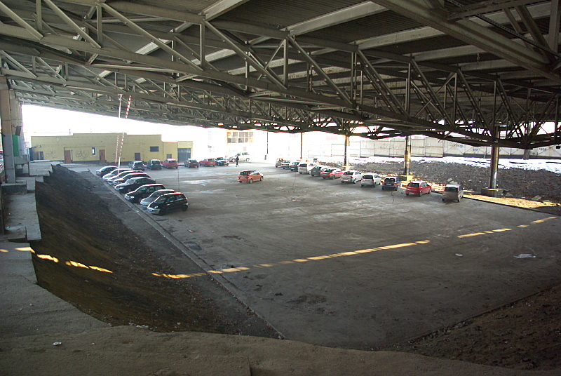 File:Torsan parking 2012a.jpg