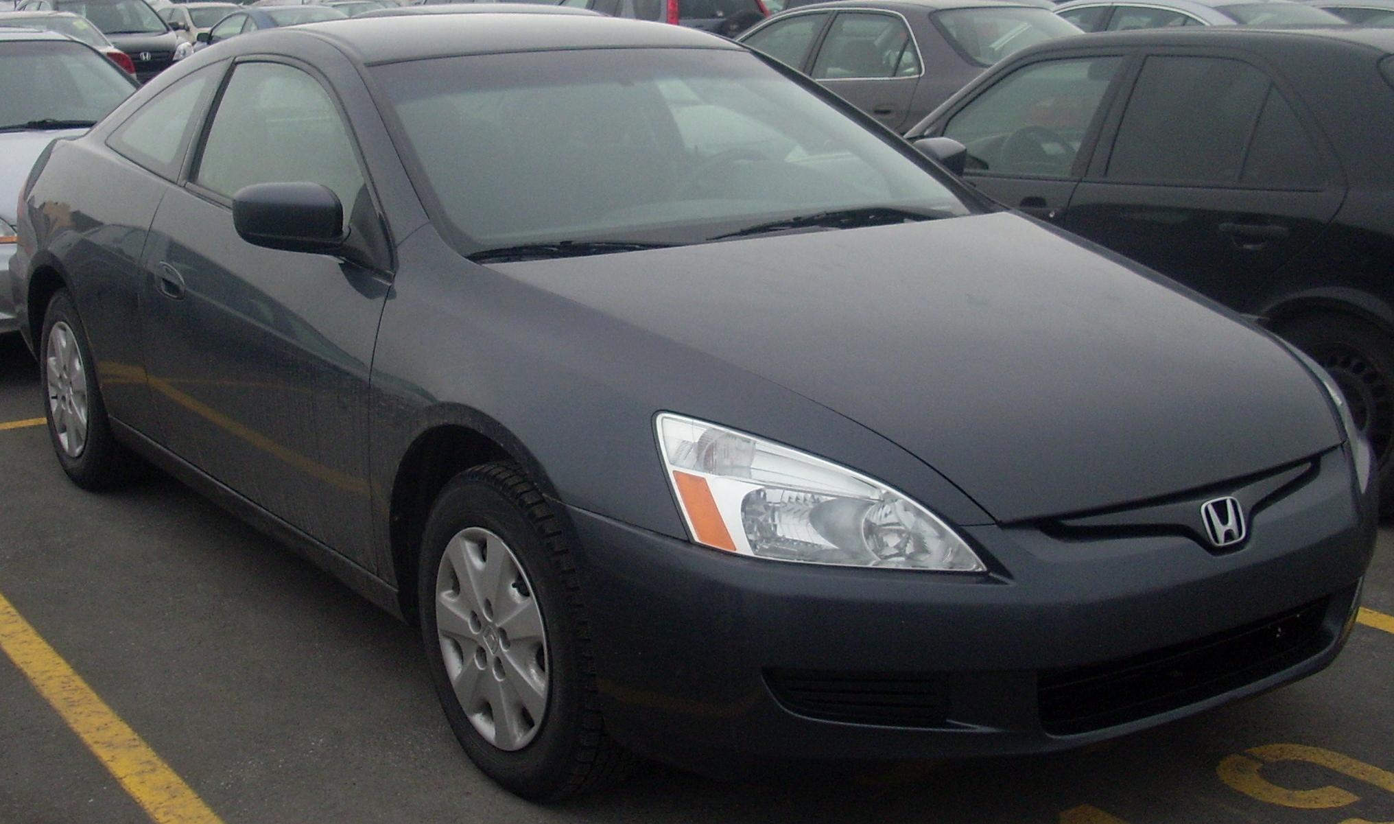 File:'03-'05 Honda Accord Coupe.jpg - Wikimedia Commons