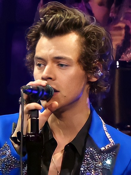 File:180612 Harry Styles Live On Tour in Nashville.png