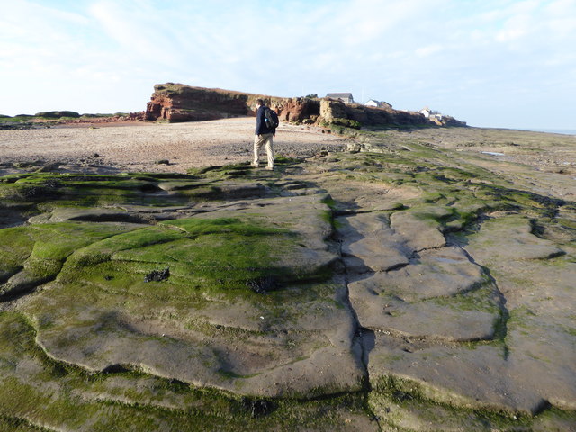 File:Approaching Hilbre Island - geograph.org.uk - 5263052.jpg