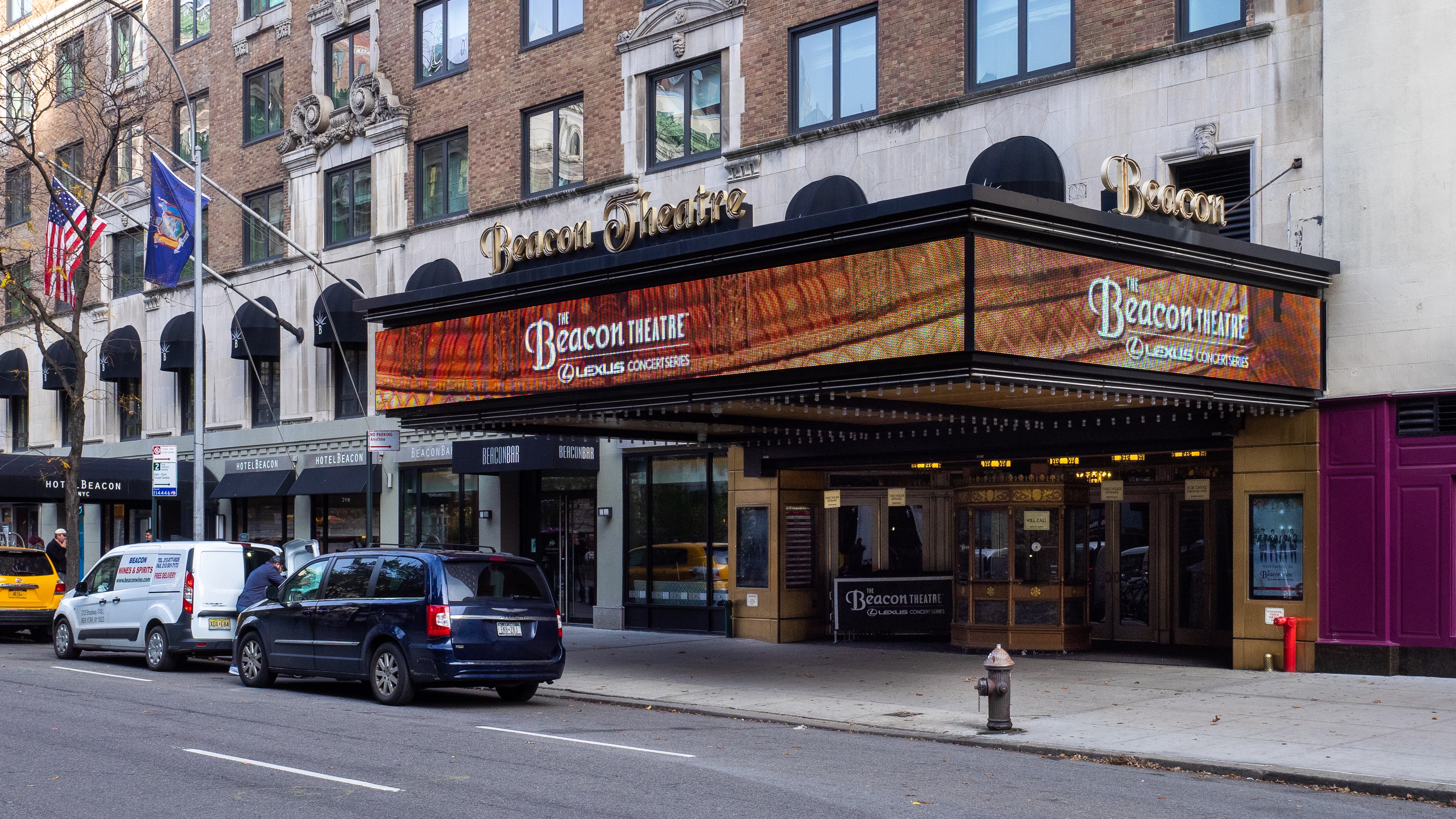 Majestic Theatre in New York, NY - Cinema Treasures