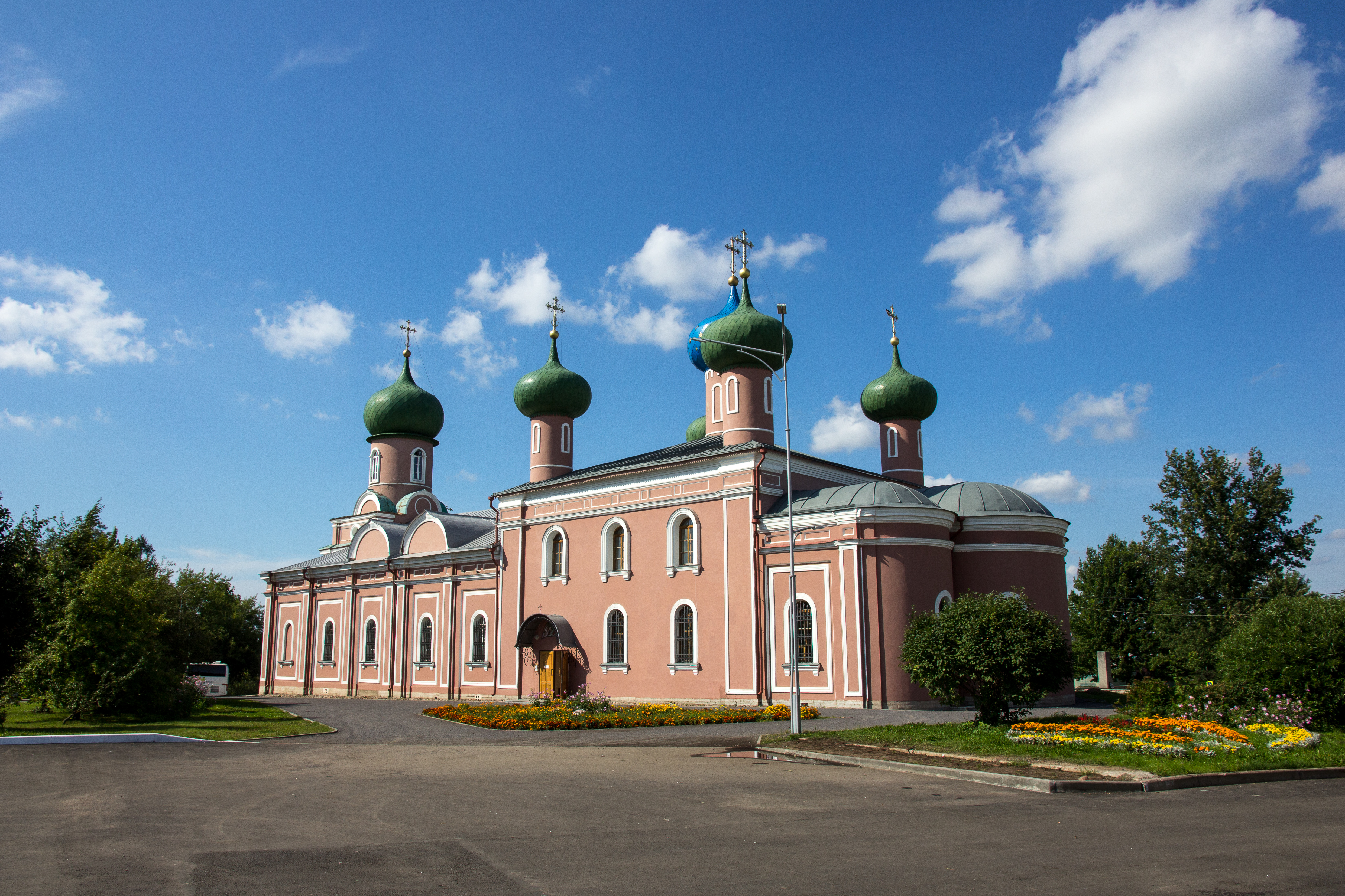 Спасо-Преображенский кафедральный собор Тихвин