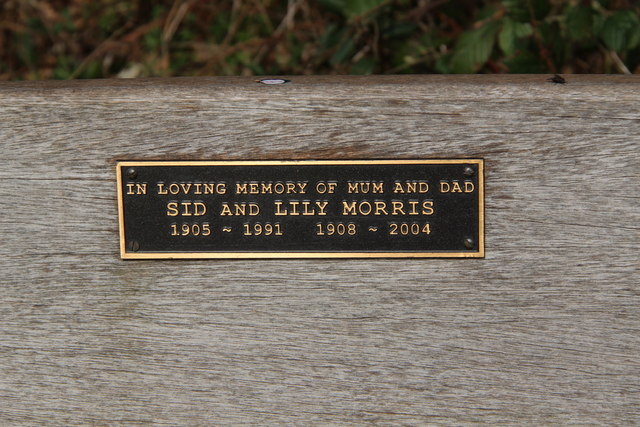 File:Commemorative Bench, Trent Park, London N14 - geograph.org.uk - 2331479.jpg