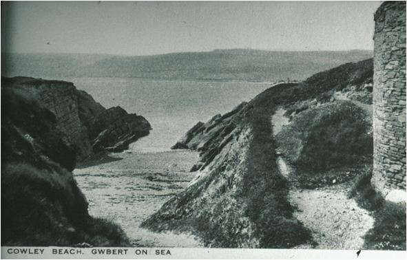 File:Cowley beach at Gwbert-on-sea.JPG