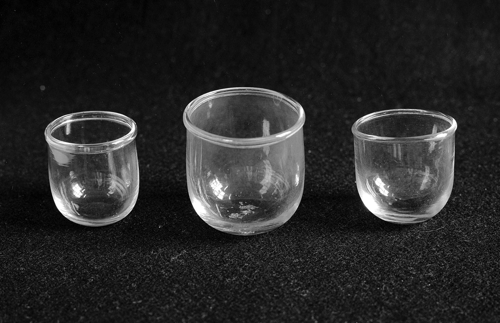 Shot glass - Wikipedia