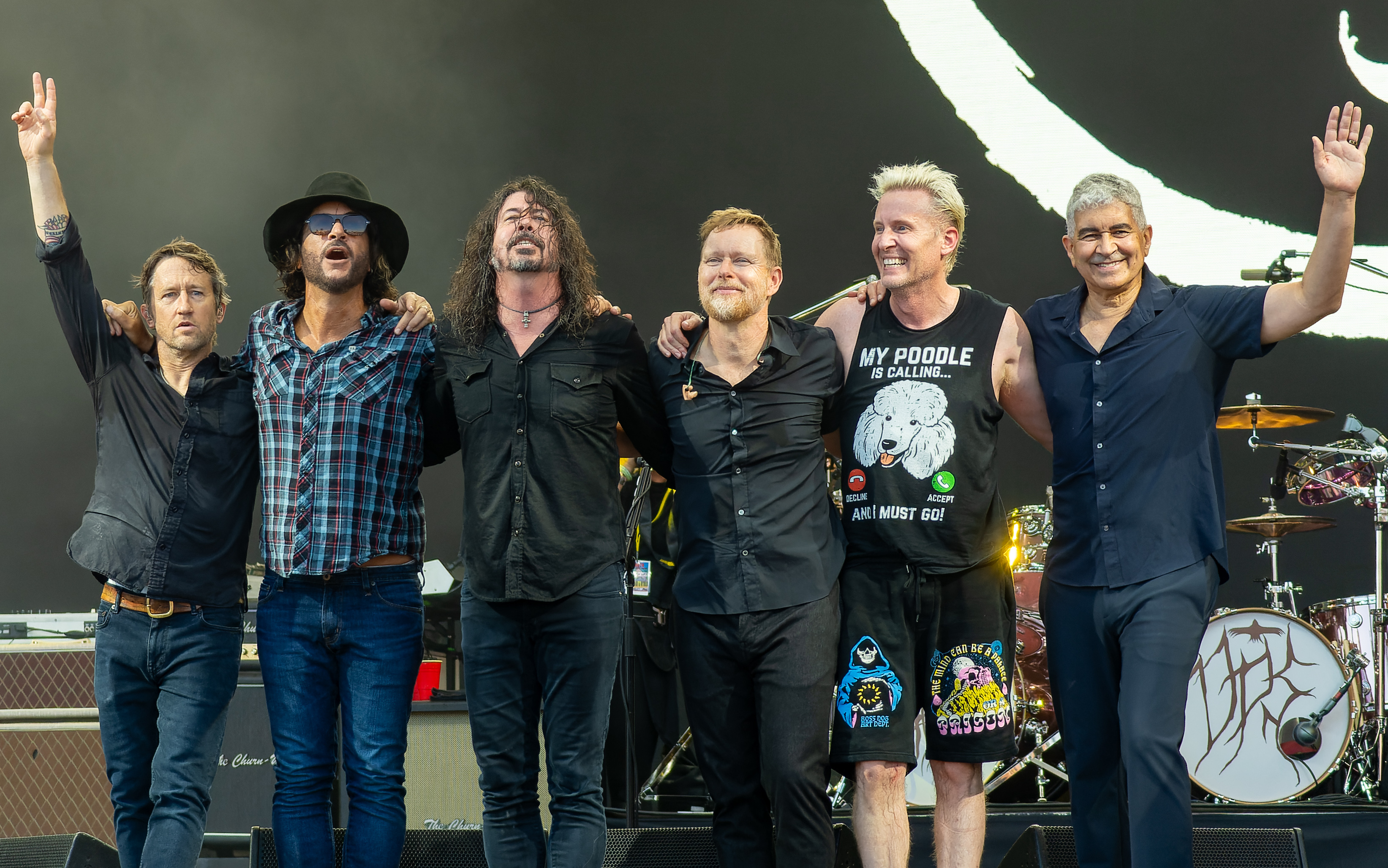 Foo Fighters abrem turnê pelo Brasil em show com hits, covers e