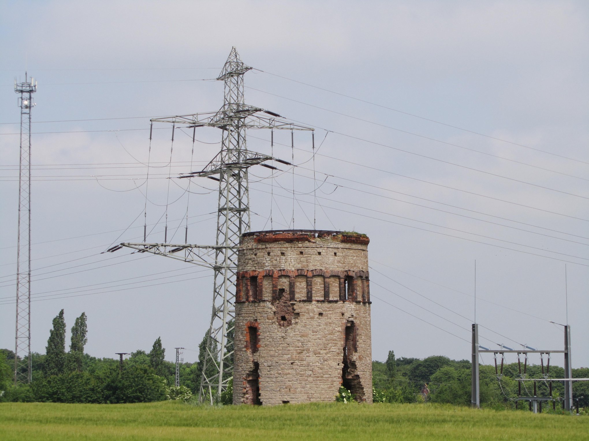 File:Power Tower (1).jpg - Wikipedia