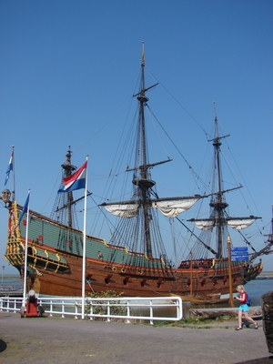 File:Lelystad-batavia warf.jpg