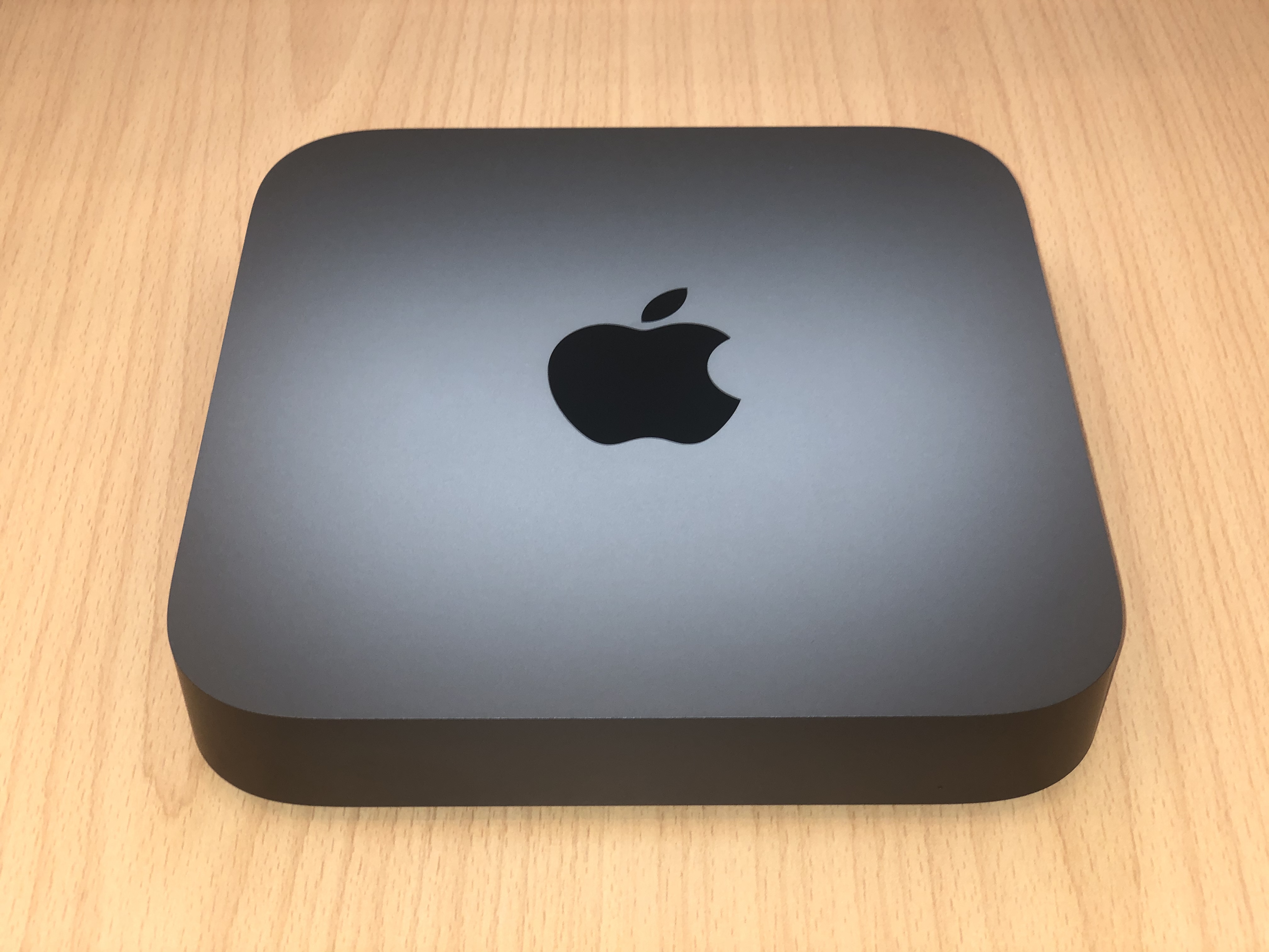 File:Mac Mini (2018).jpg - Wikimedia Commons