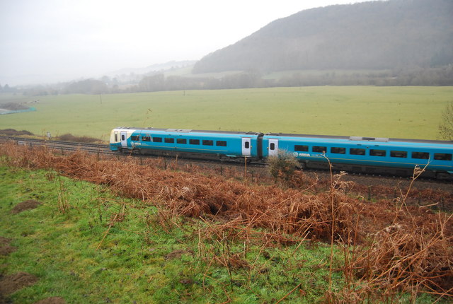 File:Manchester train on the Welsh Marches Line - geograph.org.uk - 2295537.jpg