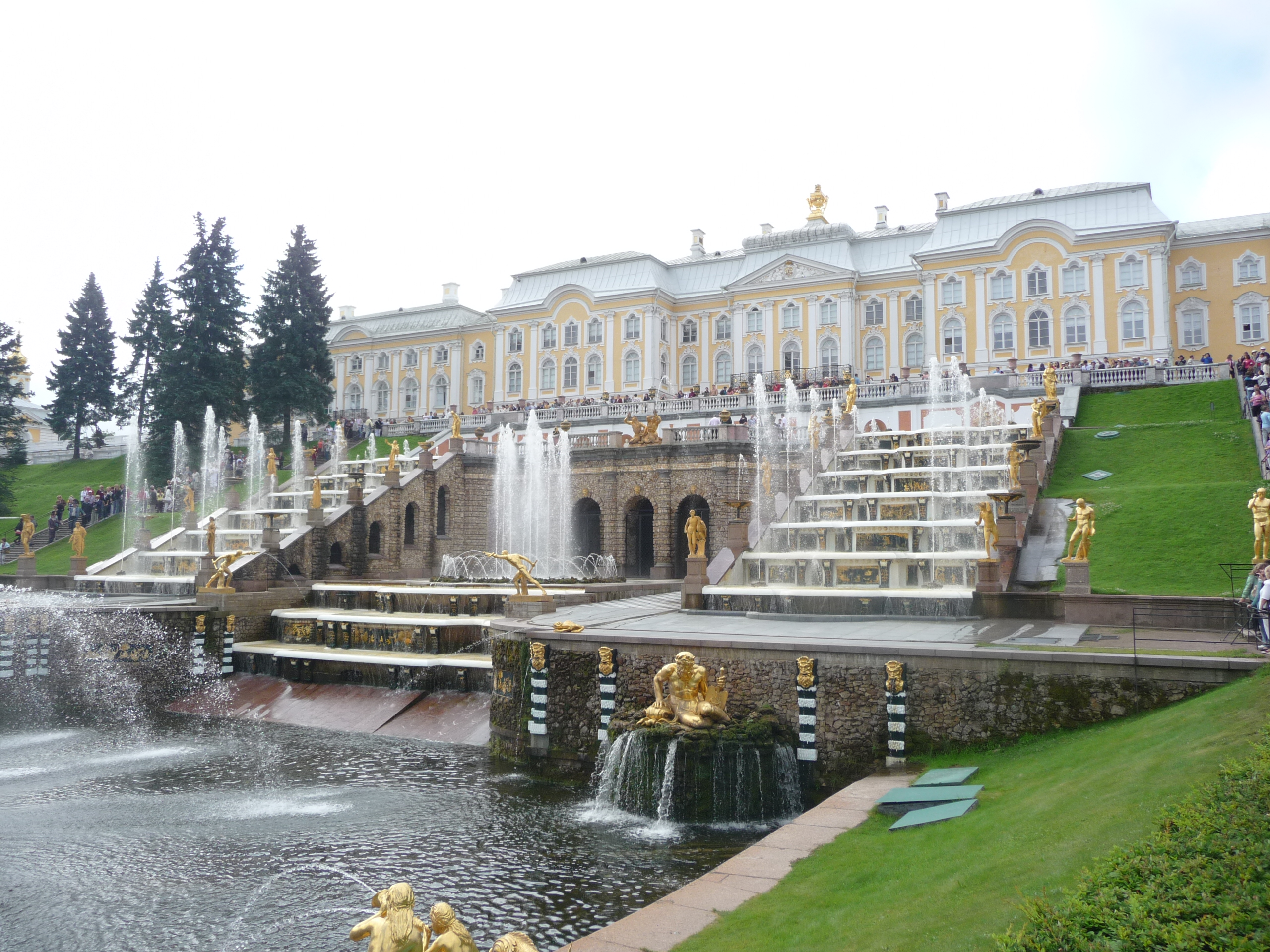 Окрестности спб. Большой дворец в Петергофе (1747-1752). Петергоф (дворцово-парковый ансамбль). Дворцово парковый ансамбль Петергофа Растрелли. Петергоф дворец Леблон.