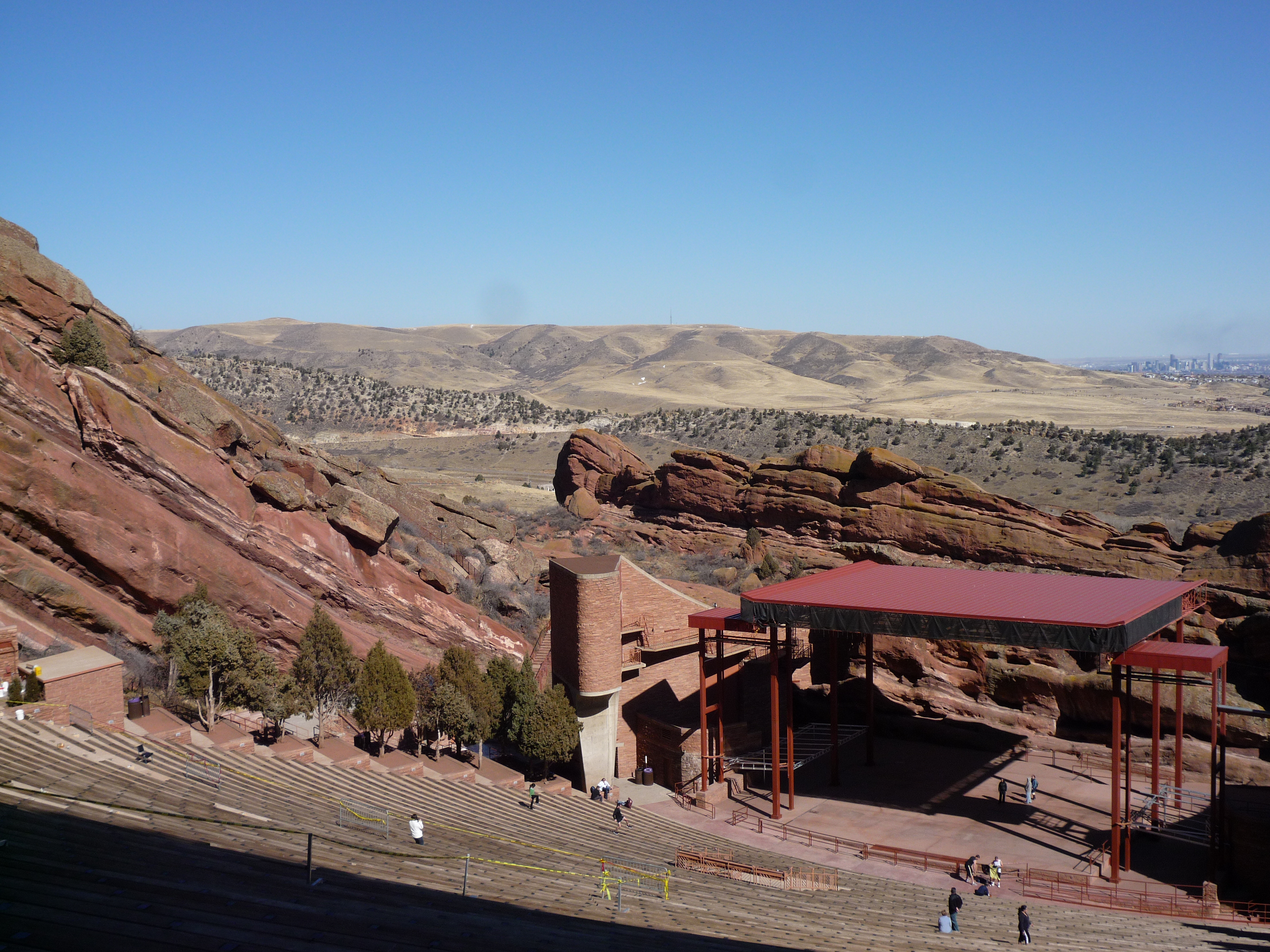 File Red Rocks Amphitheatre In February Jpg Wikipedia