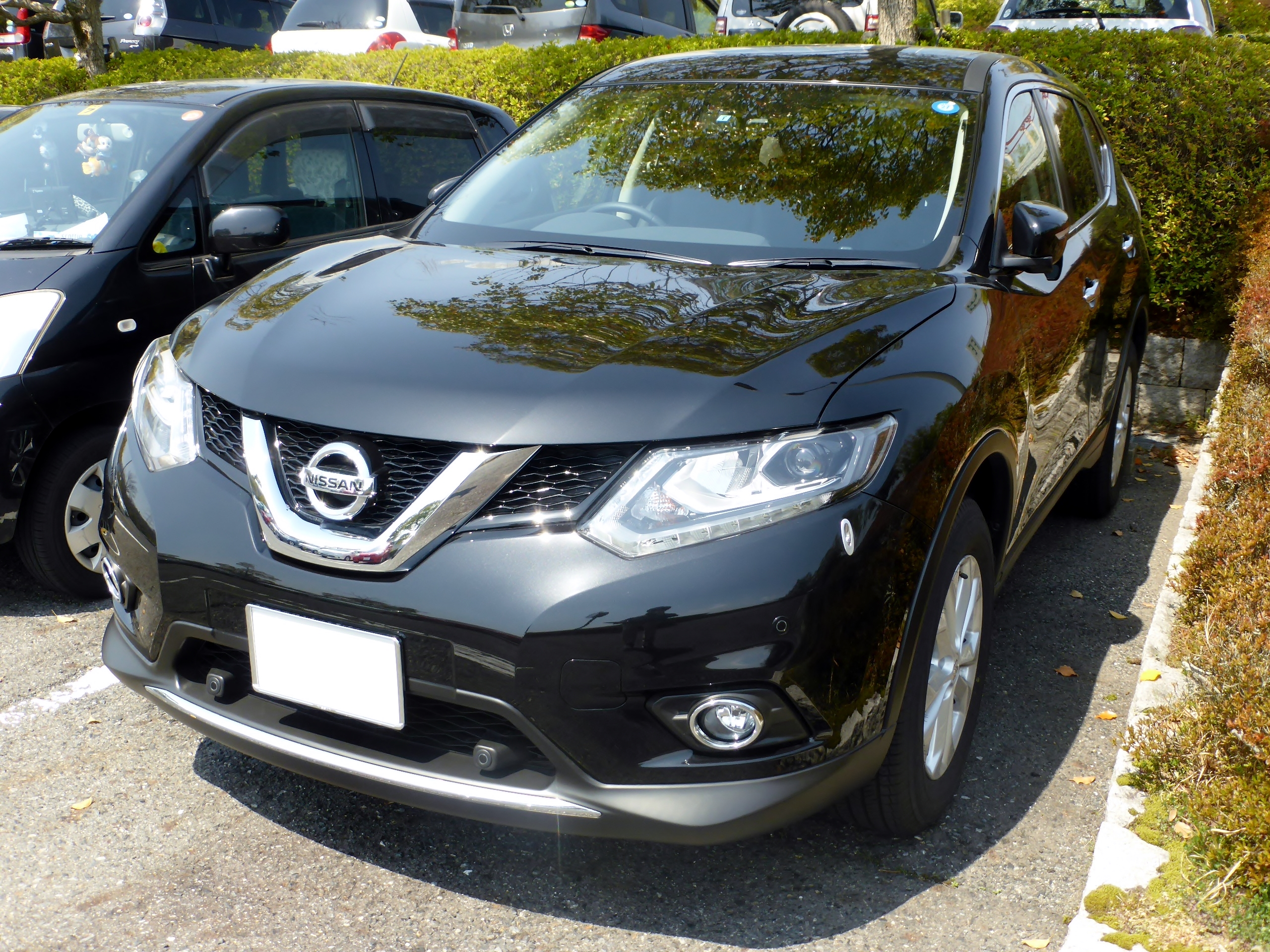 ファイル The Frontview Of Nissan X Trail x T32 Jpg Wikipedia