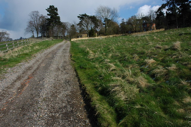 File:Track past St Catherine's Farm, Bredon Hill - geograph.org.uk - 762639.jpg