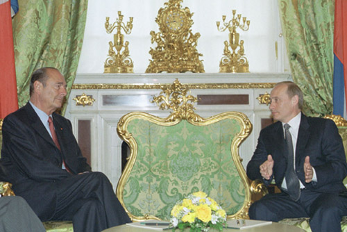 File:Vladimir Putin 2 July 2001-8.jpg