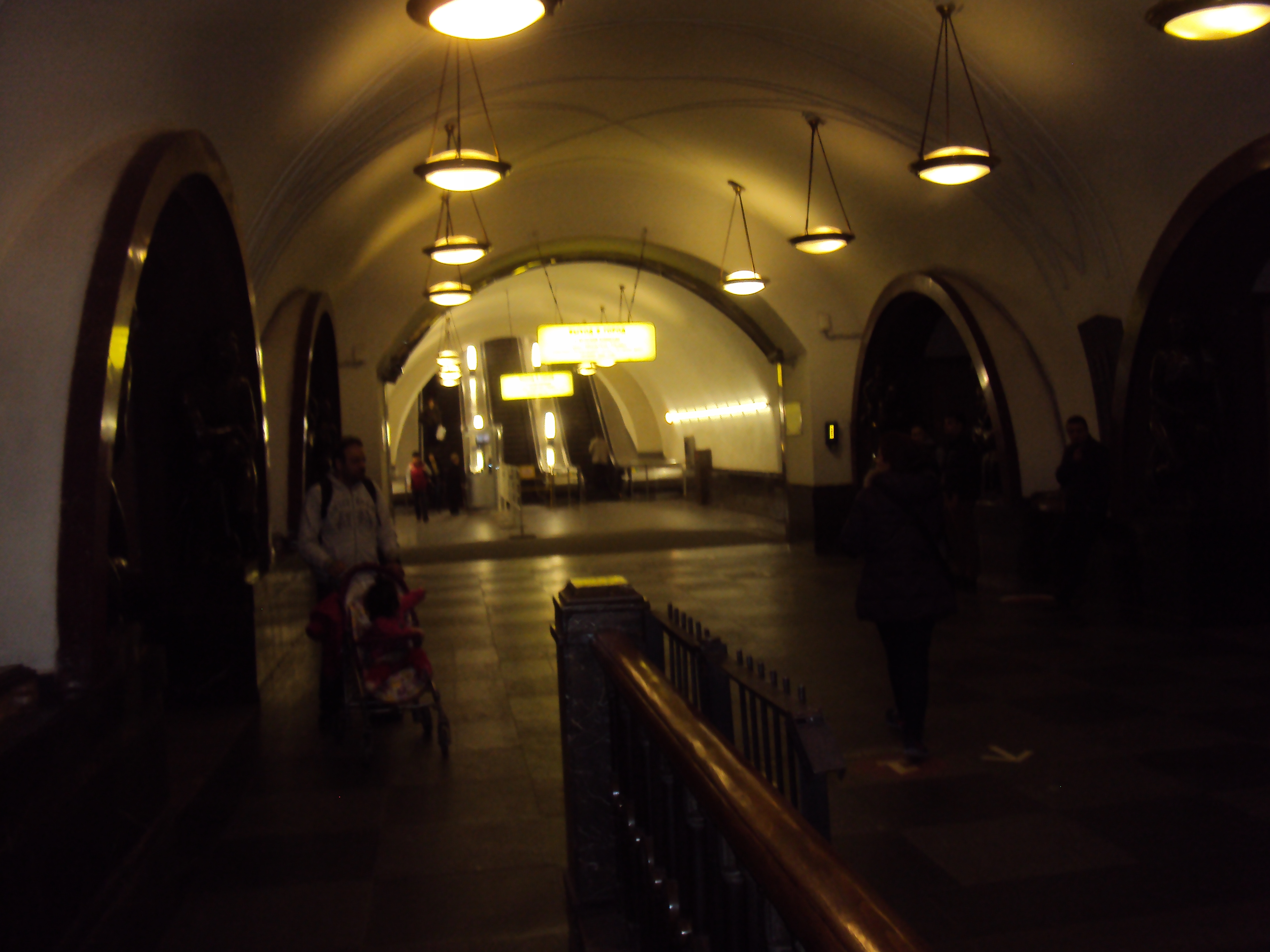 метро площадь ленина