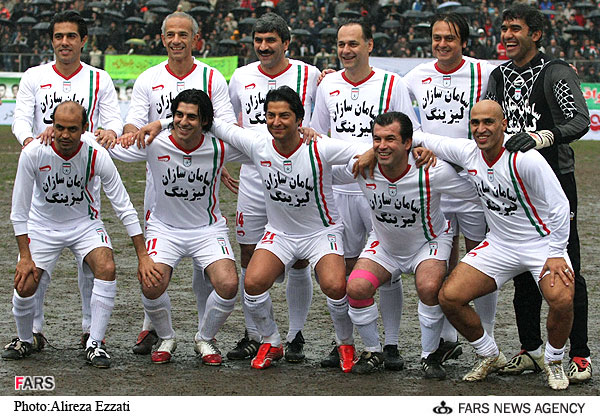 پرونده:2008 Charity Match, Gilan Province XI 1-4 Iran 1998 Stars (18).jpg