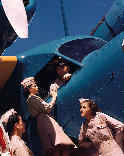 File:Airmen and women with Grumman G-21 Goose, Puerto Rico (8364087721) (cropped).jpg