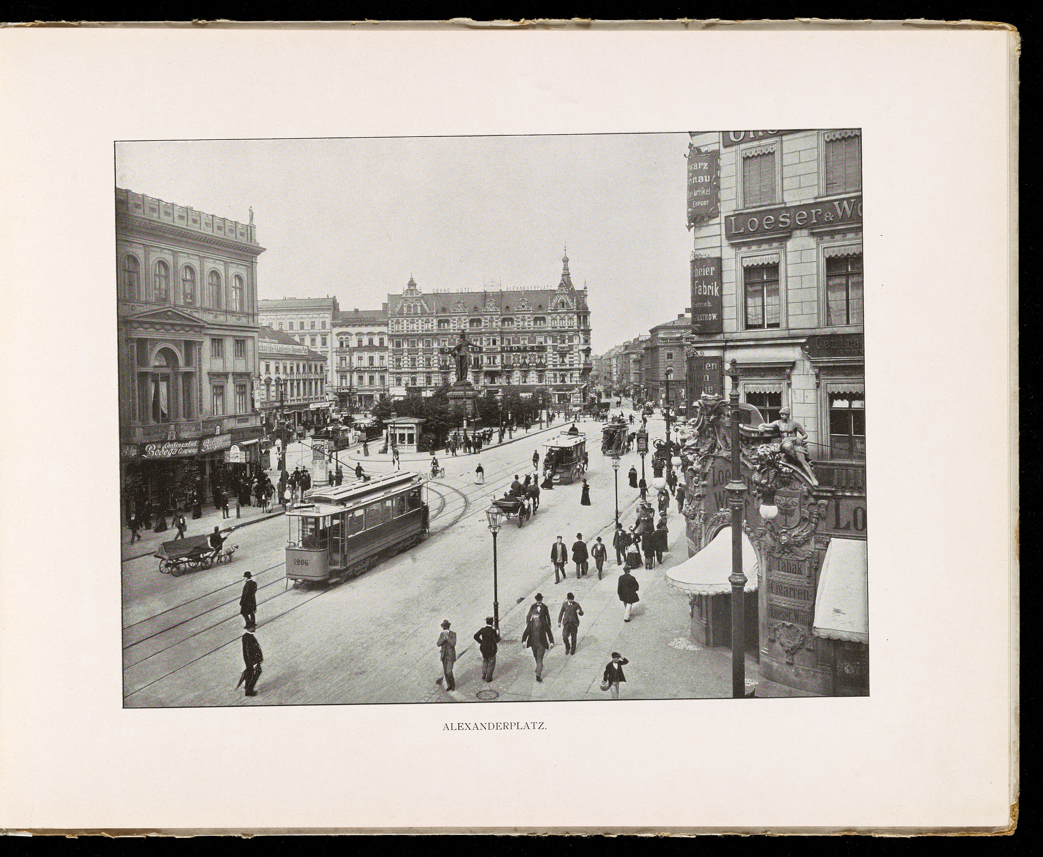 Von berlin. Берлин 1900. Berlin 1900 poverty. S46 Berlin. Album von Berlin 43 год цена.